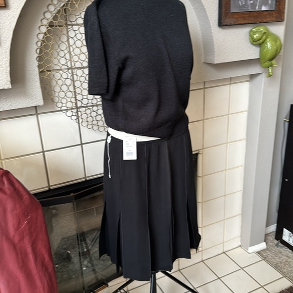 RARE. Armani NWT silk blend split panel skirt NWT size 6 black - Picture 3 of 14